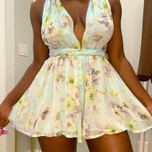🌸🌼 Pastel Floral Romper ‘Tie Me Up’ 🌼🌸